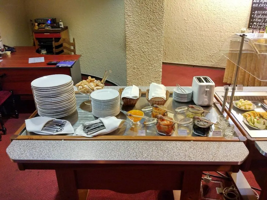 ***  Salute Hotel Kyiv Ukraine